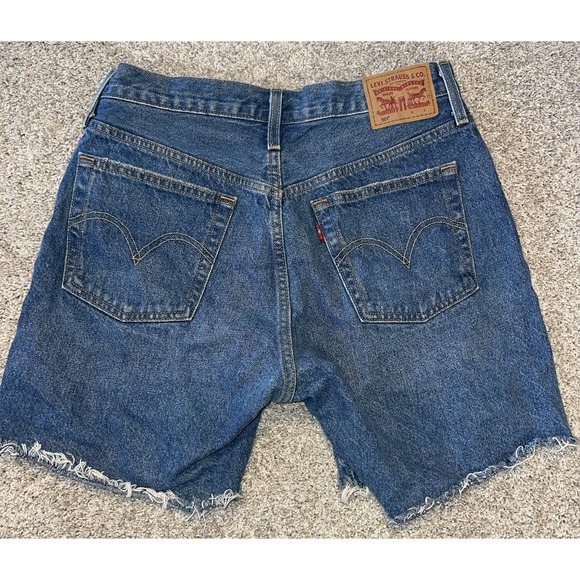 Levi's 501 Cut Off Shorts W28 Distressed - Picture 3 of 5